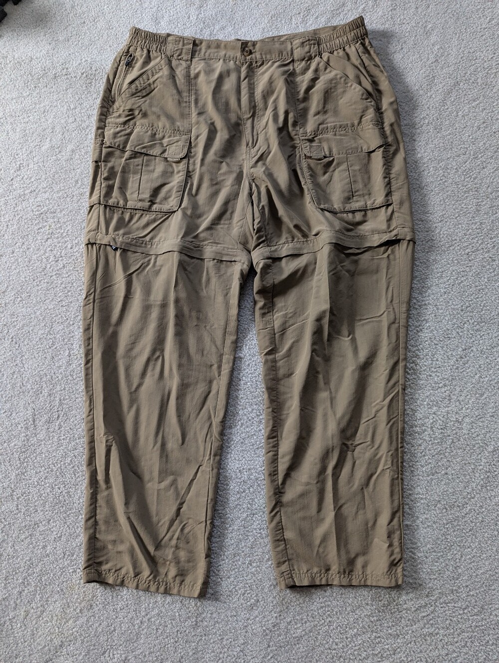 L.L. Bean Convertable Beige Zippered Cargo Hiking Pants With Internal Netting